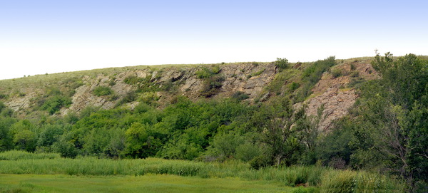 Королевские скалы луганская область лагерь фото